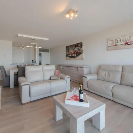 Modern Met Uitzonderlijk Zeezicht! Appartement *